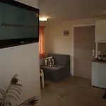Lean Apartment