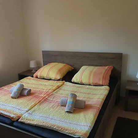 Lean Apartment